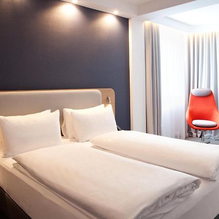 Holiday Inn Express Bochum By Ihg Exterior photo