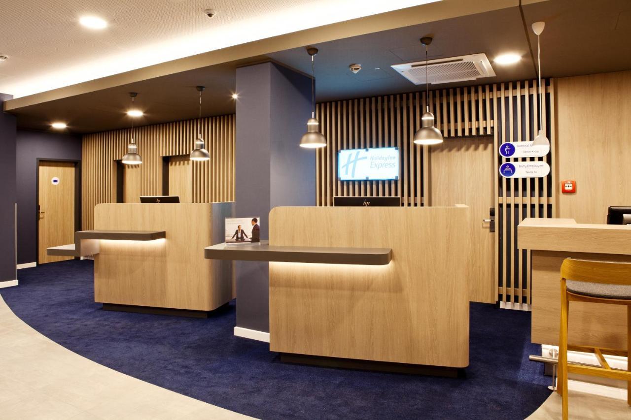 Holiday Inn Express Bochum By Ihg Exterior photo
