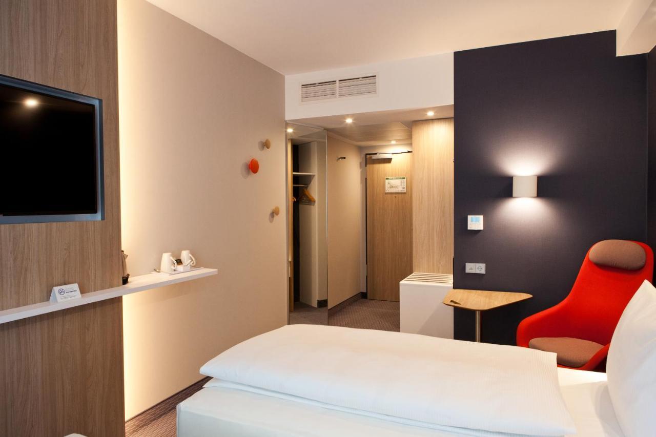 Holiday Inn Express Bochum By Ihg Exterior photo