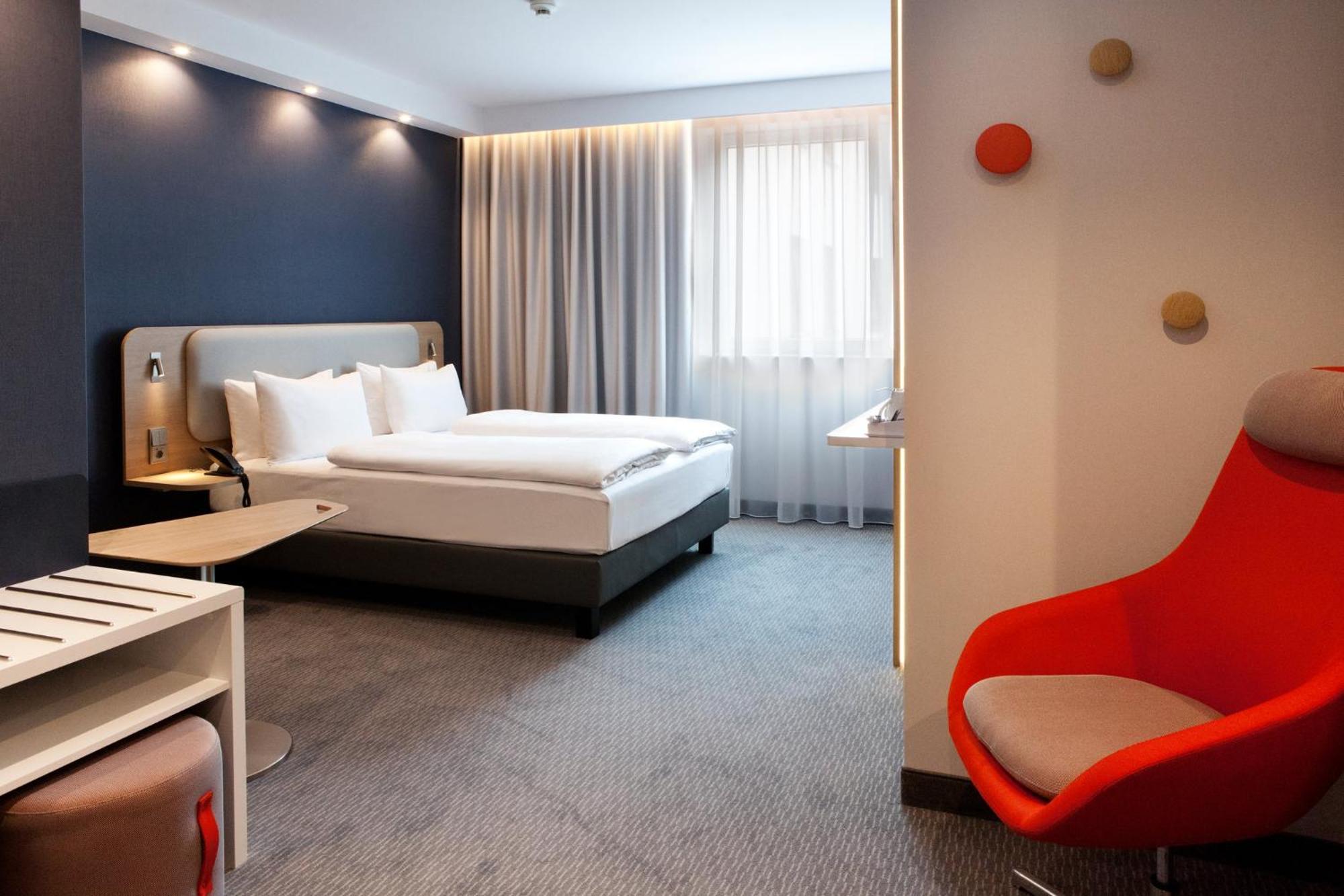 Holiday Inn Express Bochum By Ihg Exterior photo