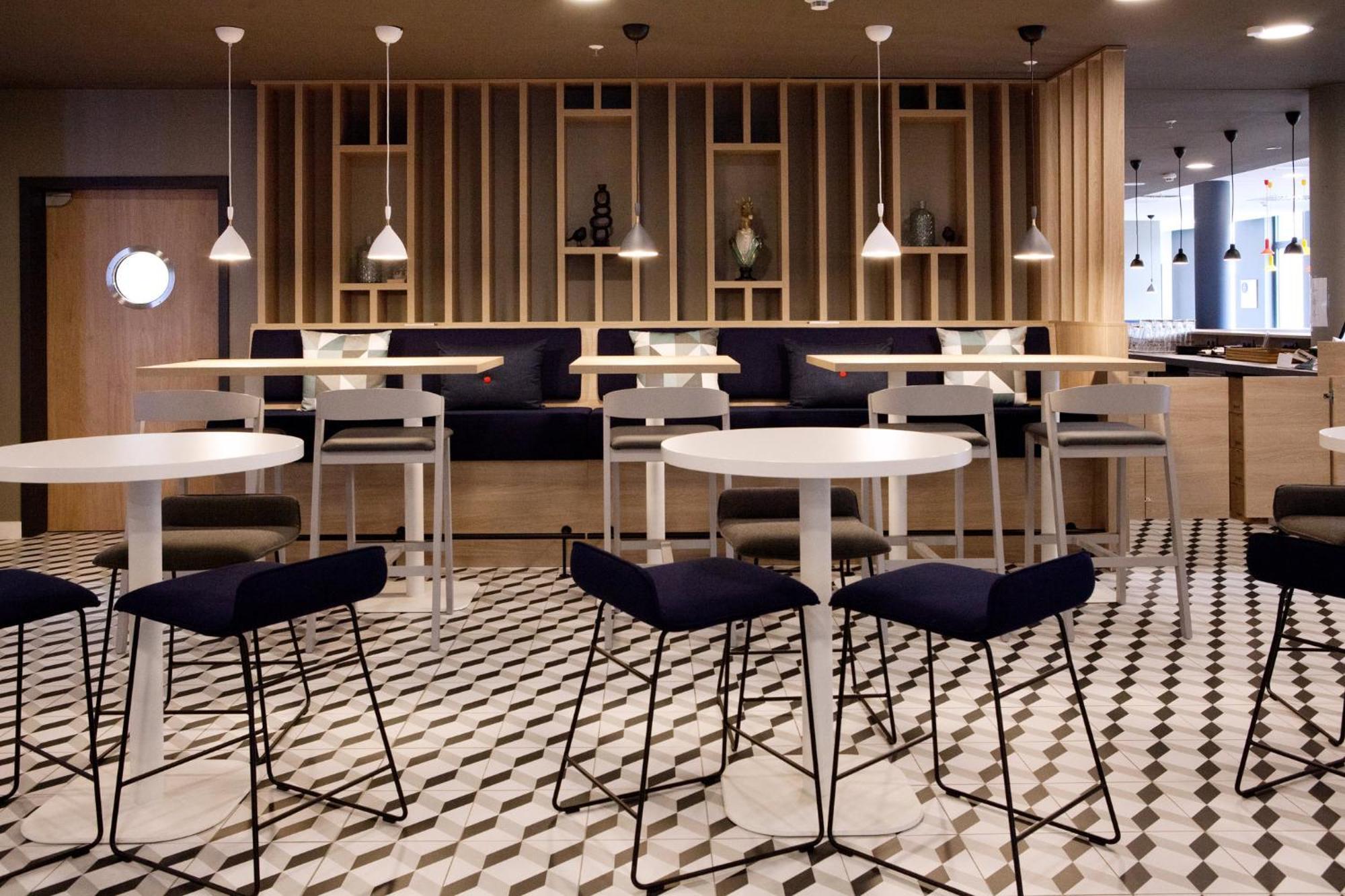 Holiday Inn Express Bochum By Ihg Exterior photo